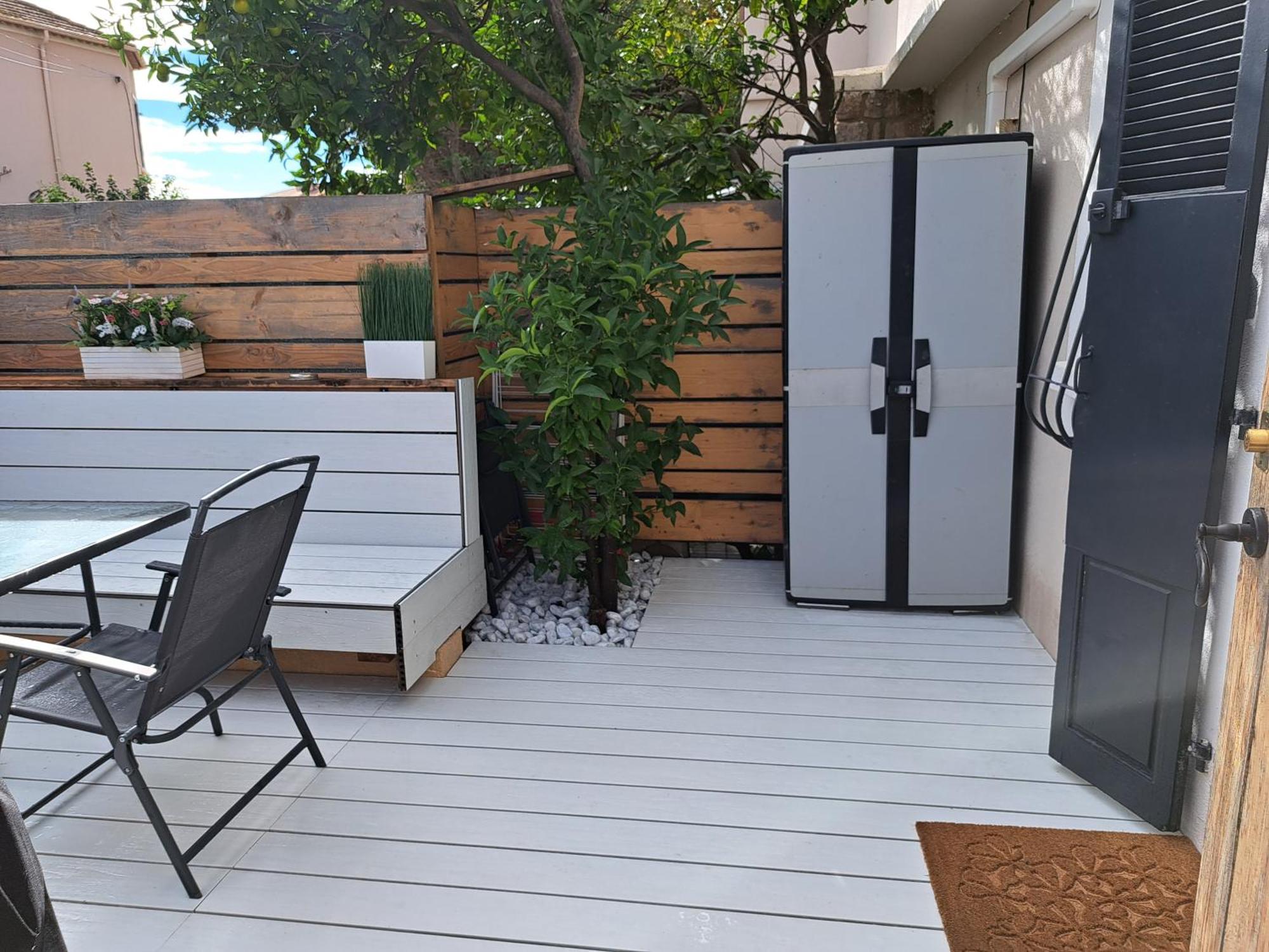 Seduisant Studio Avec Cour Privative La Crau Exterior foto